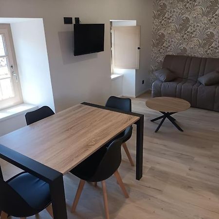 Chez David - Vacances Sous Les Toits Brioude Buitenkant foto