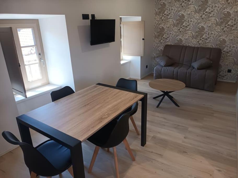 Chez David - Vacances Sous Les Toits Brioude Buitenkant foto