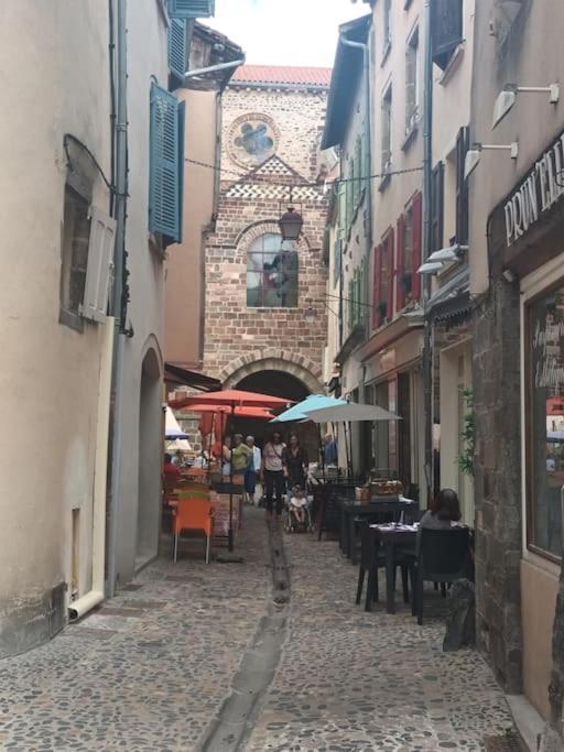 Chez David - Vacances Sous Les Toits Brioude Buitenkant foto